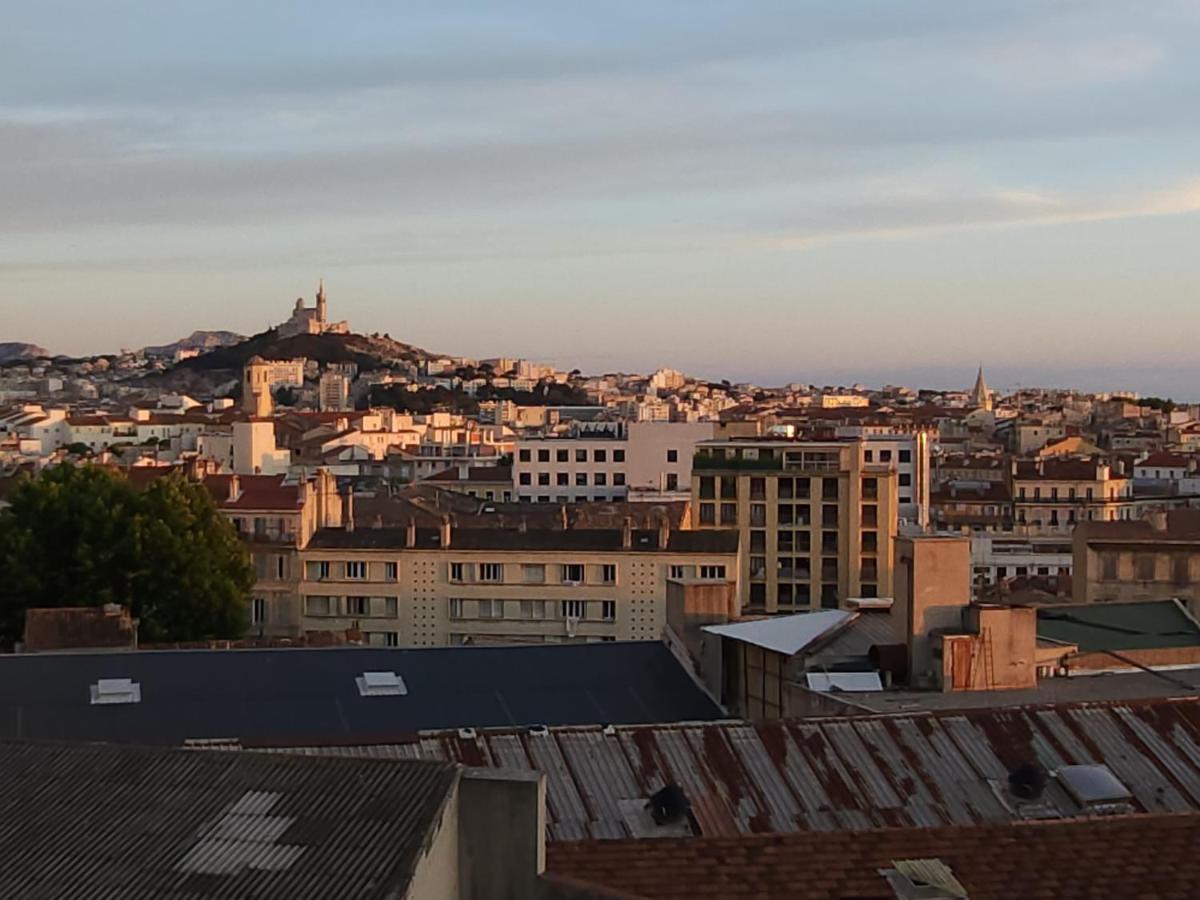 Sublime 2 Pieces Vue Incroyable Mer Et Tout Les Monuments De Marseille Extérieur photo